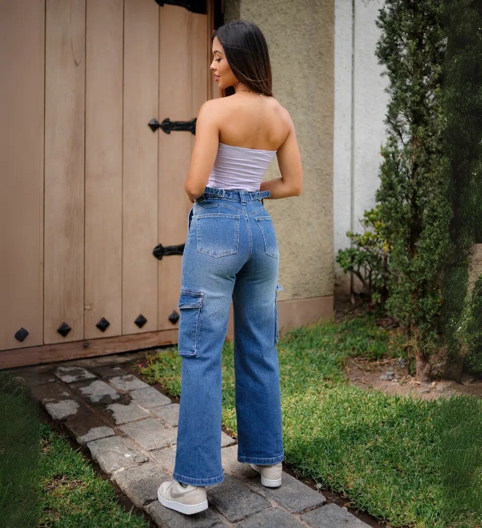Jeans Cargo Fernanda Azul – Denim de Alta Calidad