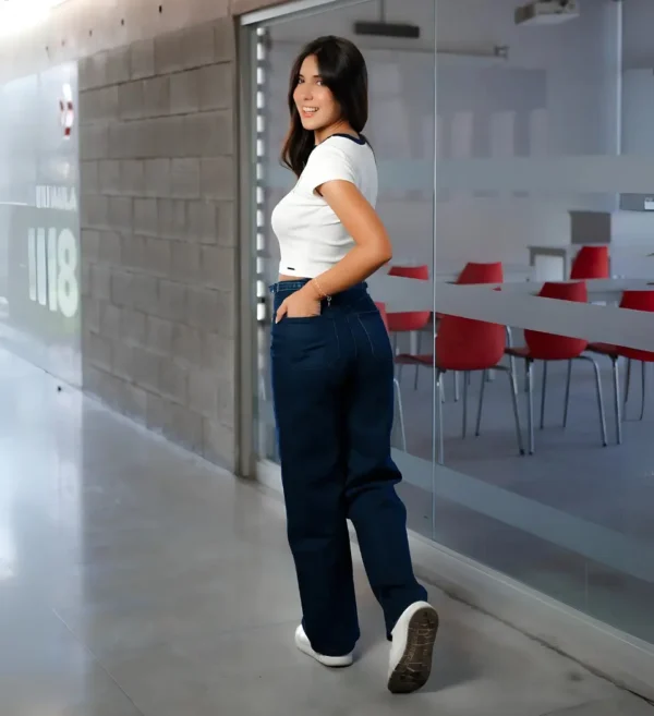 Jeans Recto Albania Grafito – Elegancia y Versatilidad en Denim - Imagen 3