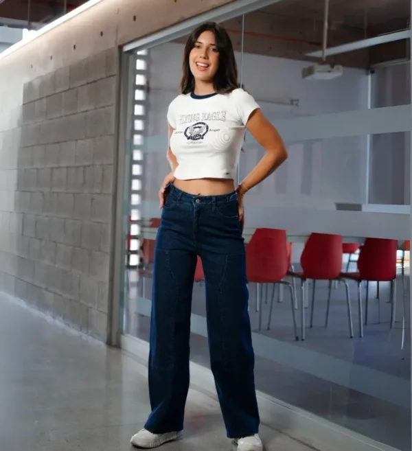 Jeans Recto Albania Grafito – Elegancia y Versatilidad en Denim